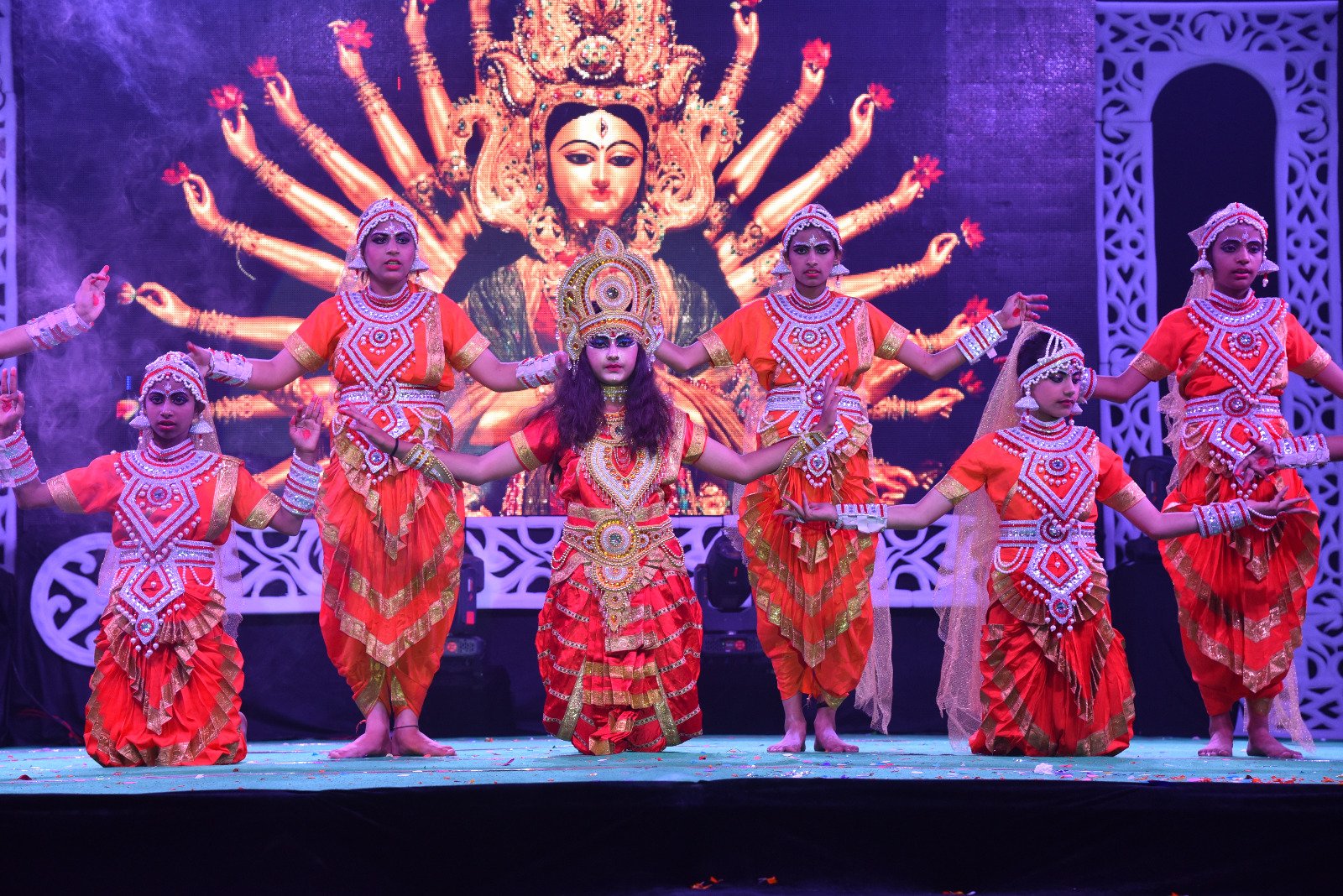 Deewan Global School