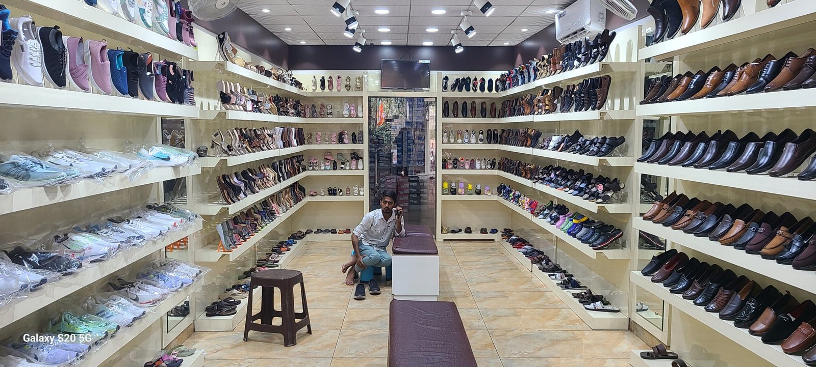 Tyagi Footwear